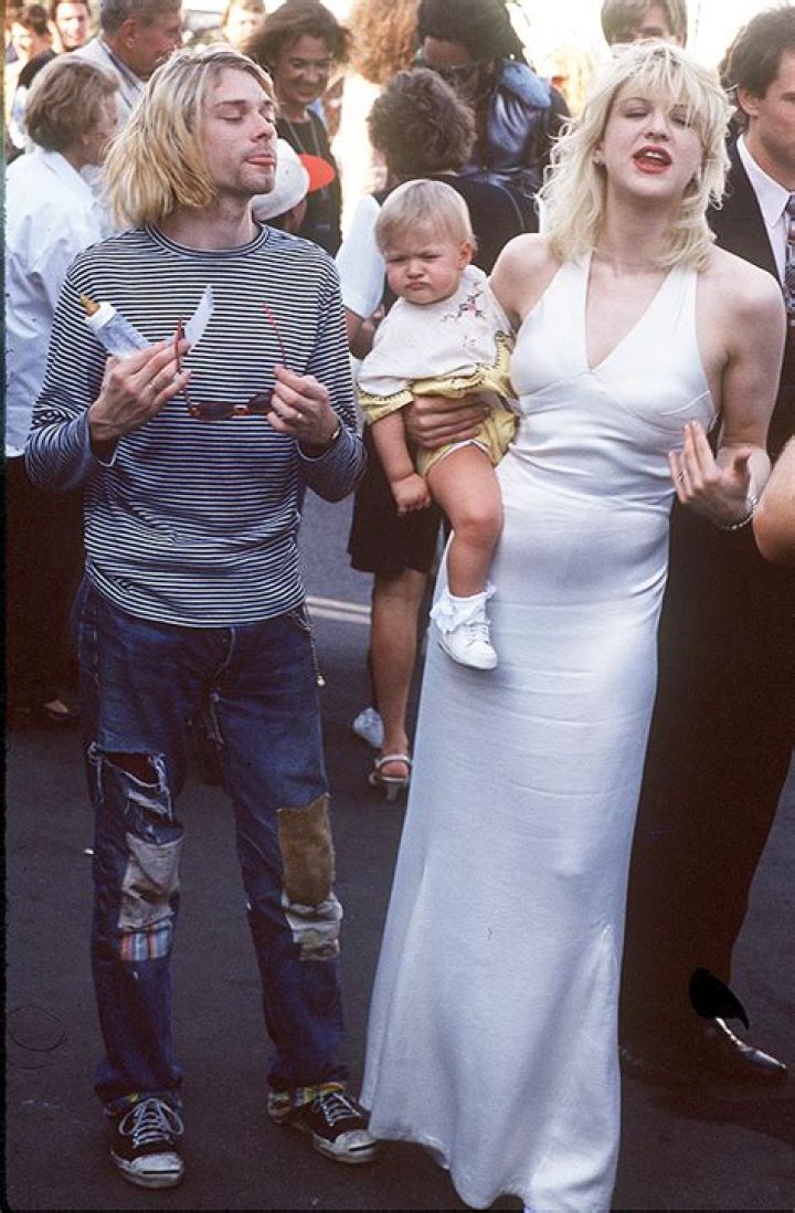 Everything To Know About Frances Bean Cobain Hollywood Life